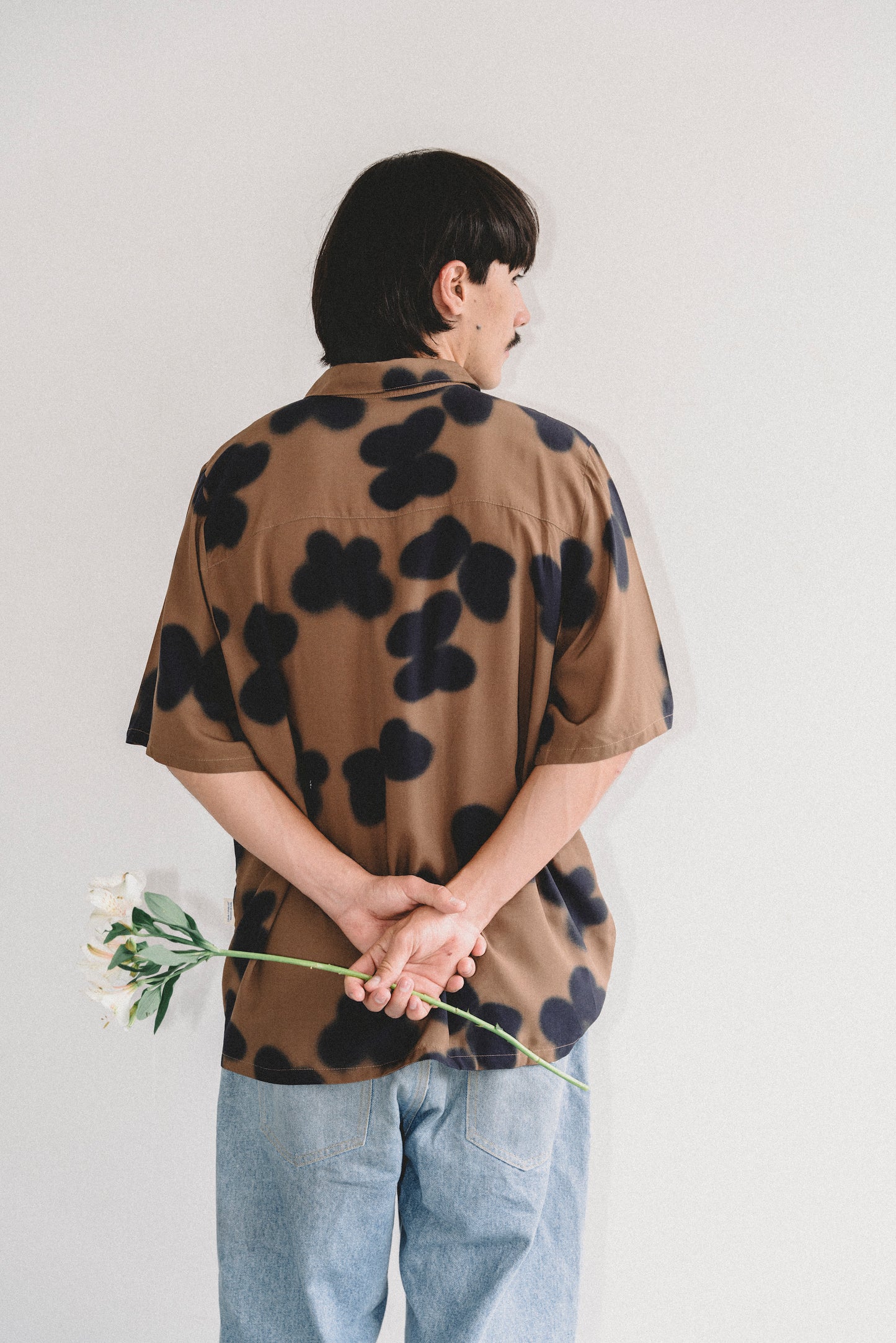 Camisa SOMBRAS café - UNISEX