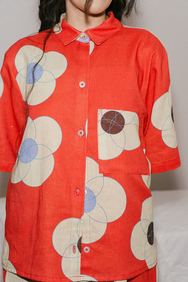 CAMISA FLORES FUEGO - UNISEX