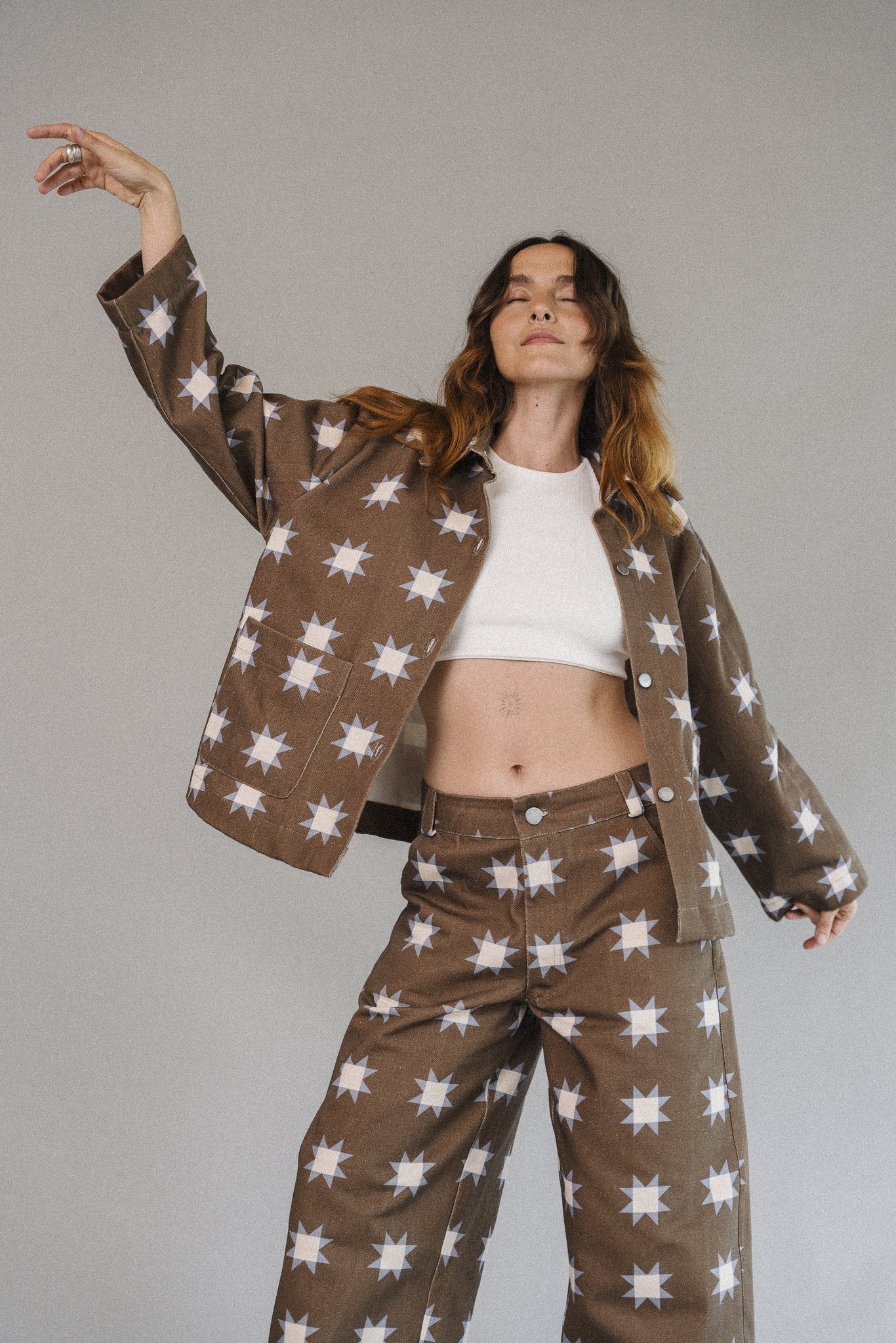 Set chaqueta-pantalón ESTRELLAS